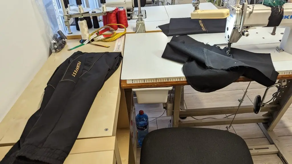 PXL 20231128 135526119 1024x576 1 ModeundMethode Kleidung aus Polen Europa Qualität selber herstellen